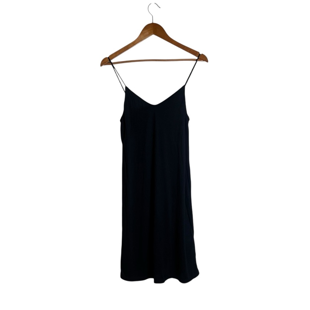 H&M basic black slip dress.‎ Size small
